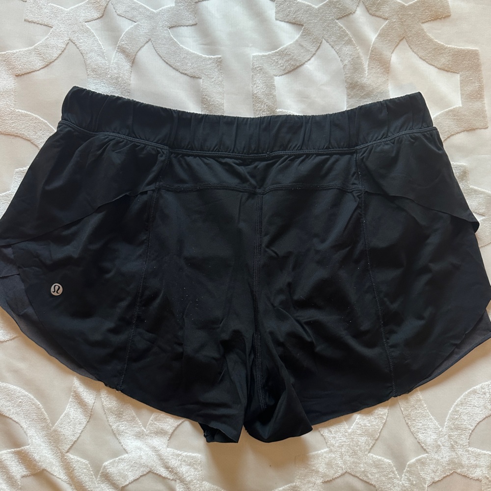 lululemon low rise shorts